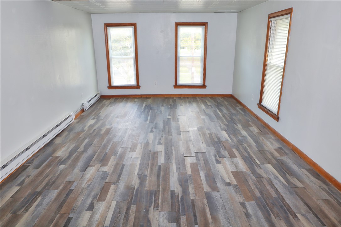 495 Emerson Street Rochester, NY 14613 - Photo 15 of 21