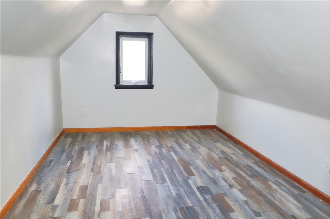 495 Emerson Street Rochester, NY 14613 - Photo 16 of 21