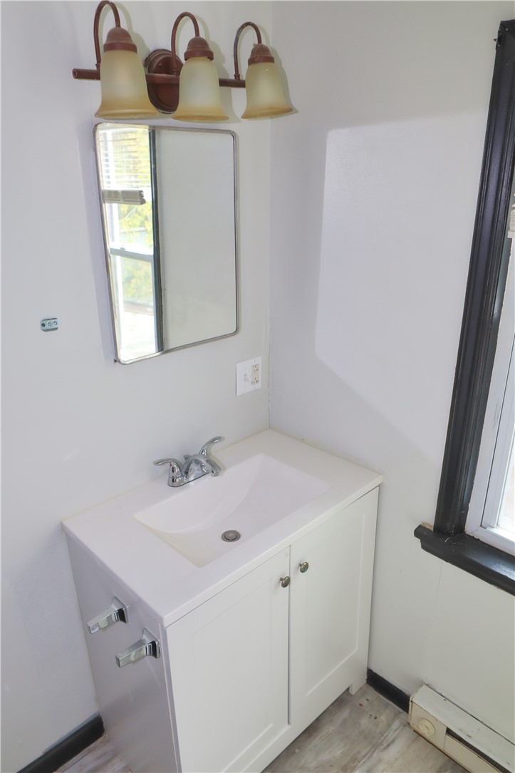 495 Emerson Street Rochester, NY 14613 - Photo 18 of 21