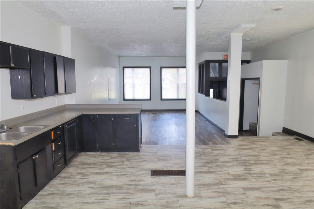 495 Emerson Street Rochester, NY 14613 - Photo 3 of 21