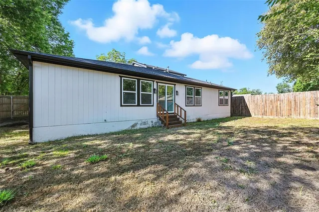 a picture of a room with mirror