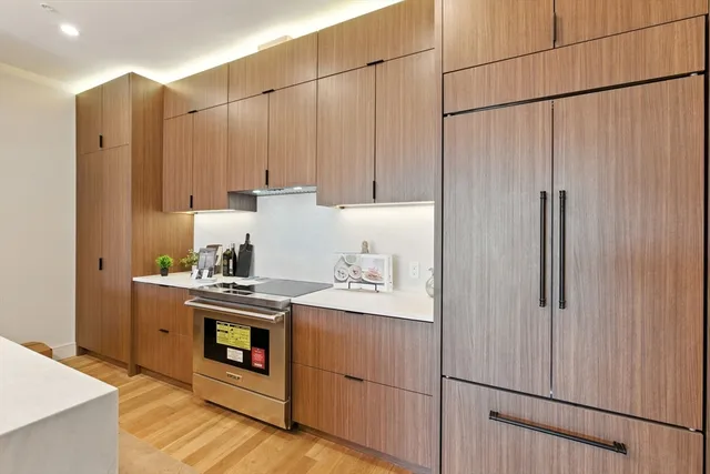 $1,550,000 | 58 Kent, Unit 302, Brookline, MA 02445