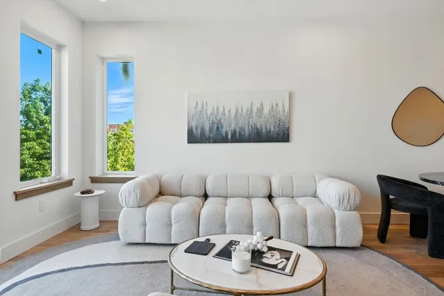 $1,550,000 | 58 Kent, Unit 302, Brookline, MA 02445