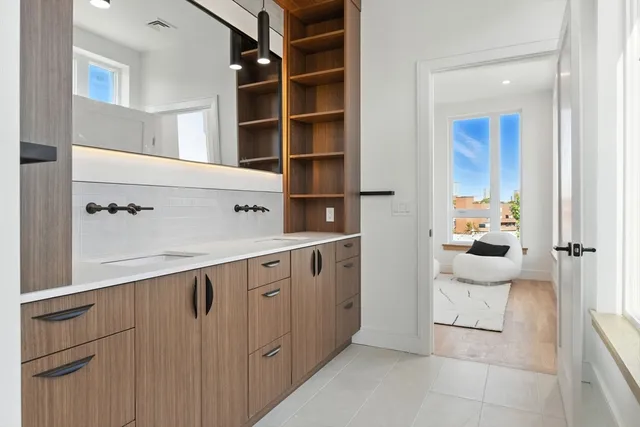 $1,550,000 | 58 Kent, Unit 302, Brookline, MA 02445