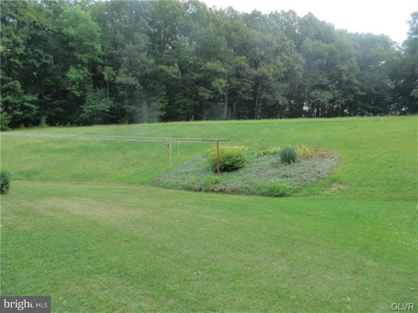 768 Almond Road Walnutport, PA 18088 - Photo 4 of 24 Gallery Image 4