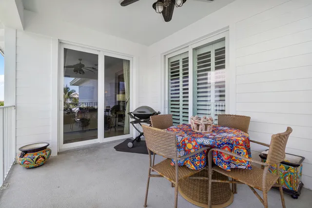 $1,170,000 | 944 Bay Colony Drive South, Juno Beach, FL 33408