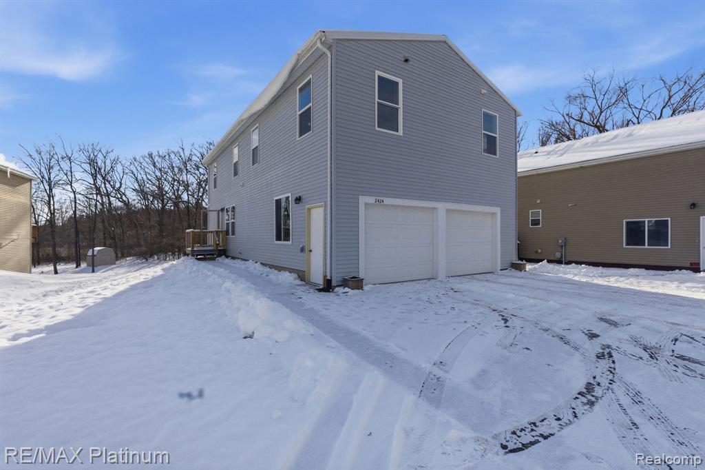 2424 Fisher Road Howell, MI 48855 - Photo 28 of 29 Gallery Image 28