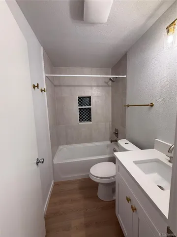 $1,399 | 10702 East Exposition Avenue, Unit 105, Aurora, CO 80012