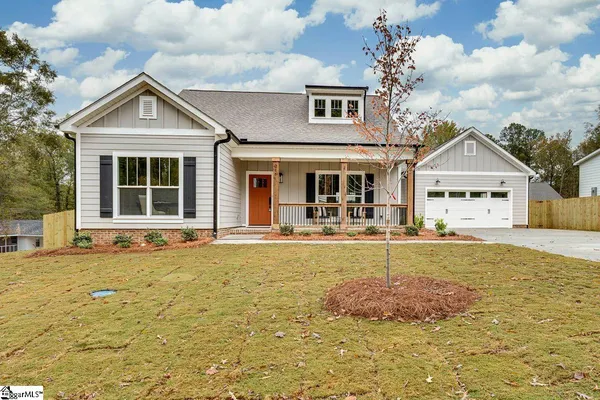 $599,900 | 216 Forest Park Drive, Simpsonville, SC 29681