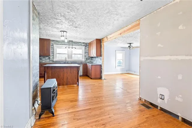 $450,000 | 1579 Lake Road, Thomasville, NC 27360