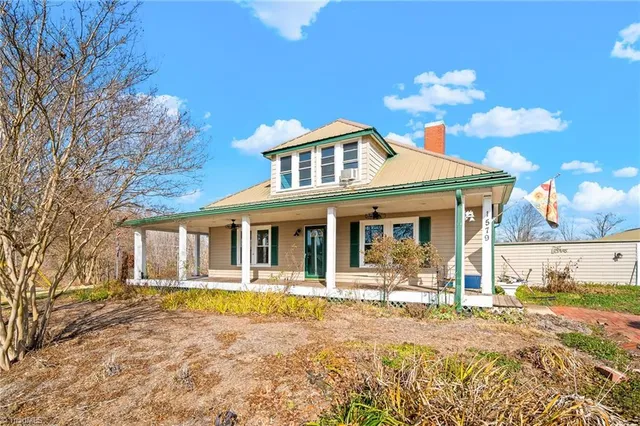 $450,000 | 1579 Lake Road, Thomasville, NC 27360