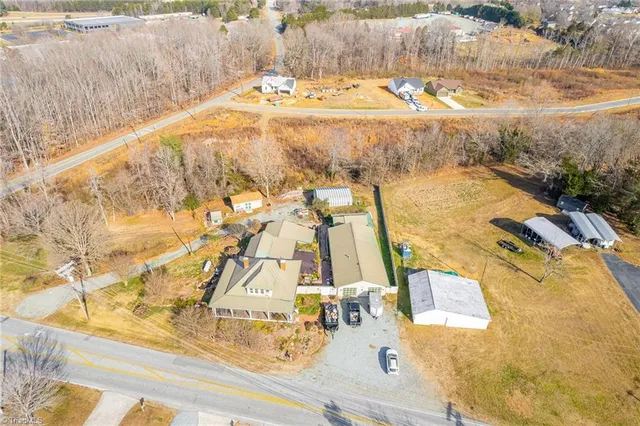$450,000 | 1579 Lake Road, Thomasville, NC 27360