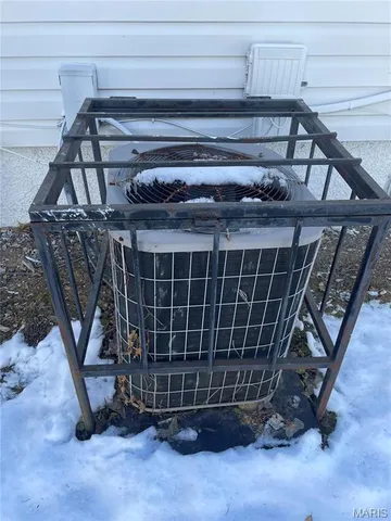 $205,000 | 11560 Old Halls Ferry Road, Black Jack, MO 63033