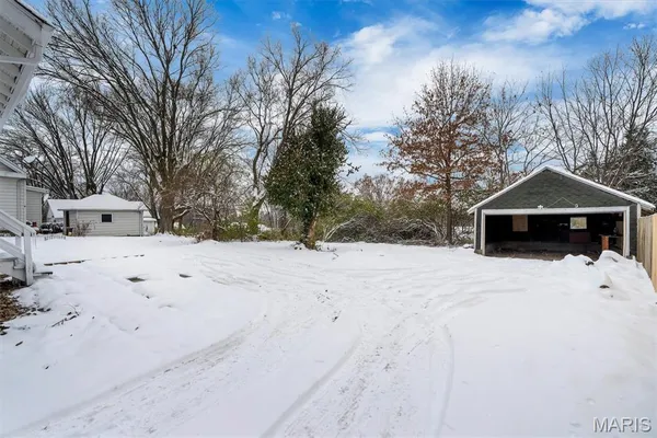 $195,900 | 11560 Old Halls Ferry Road, Black Jack, MO 63033