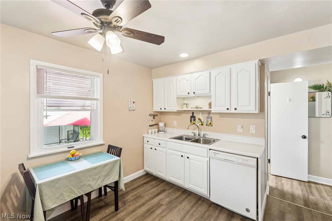 29306 Oakdale Road Willowick, OH 44095 - Photo 8 of 37