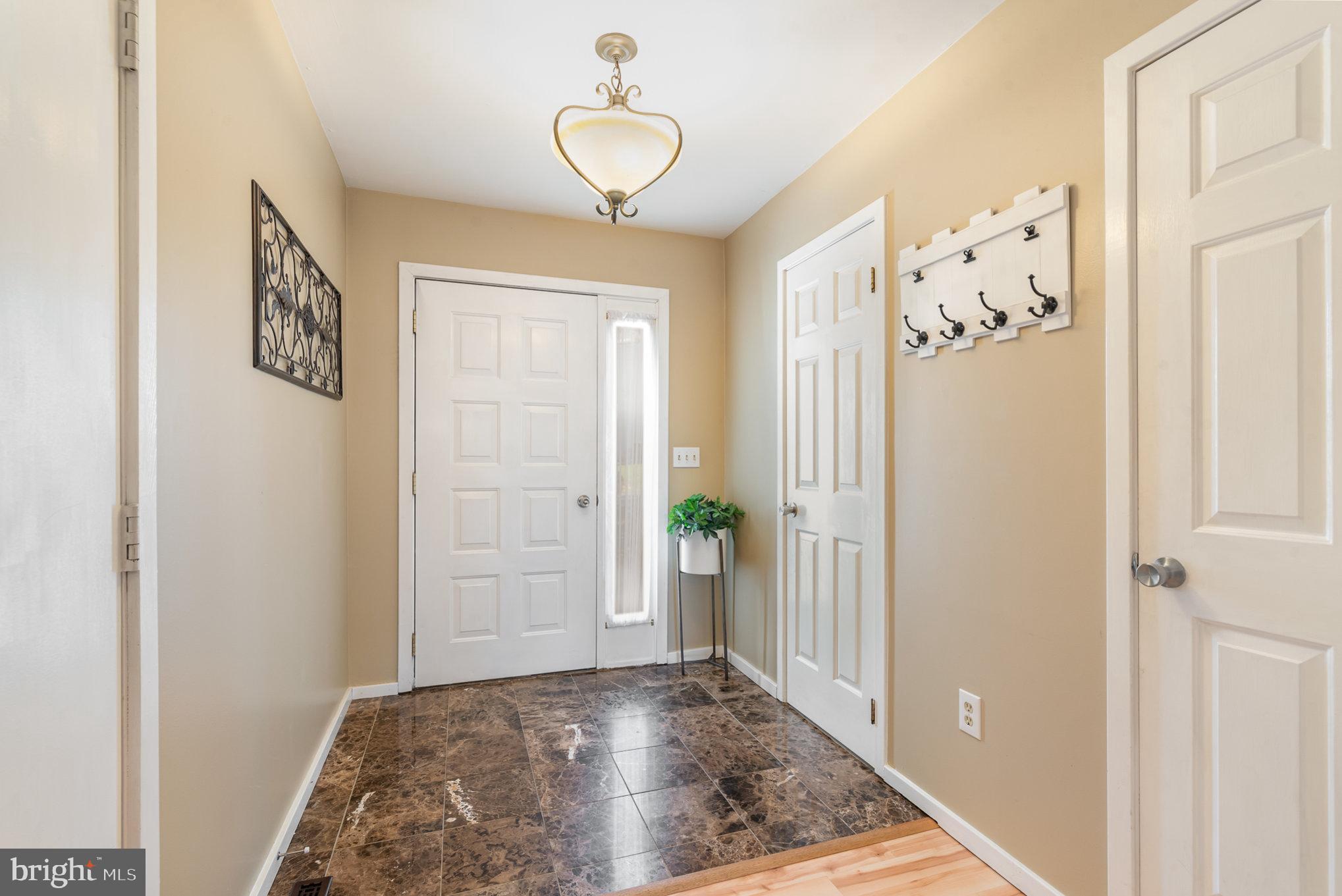 156 Fawn Ridge North Harrisburg, PA 17110 - Photo 5 of 33