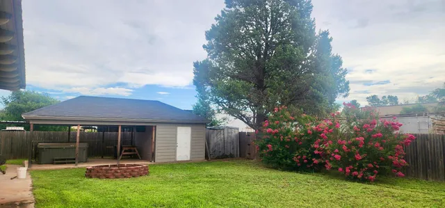 $195,000 | 605 South Ayrshire Avenue, Crosbyton, TX 79322