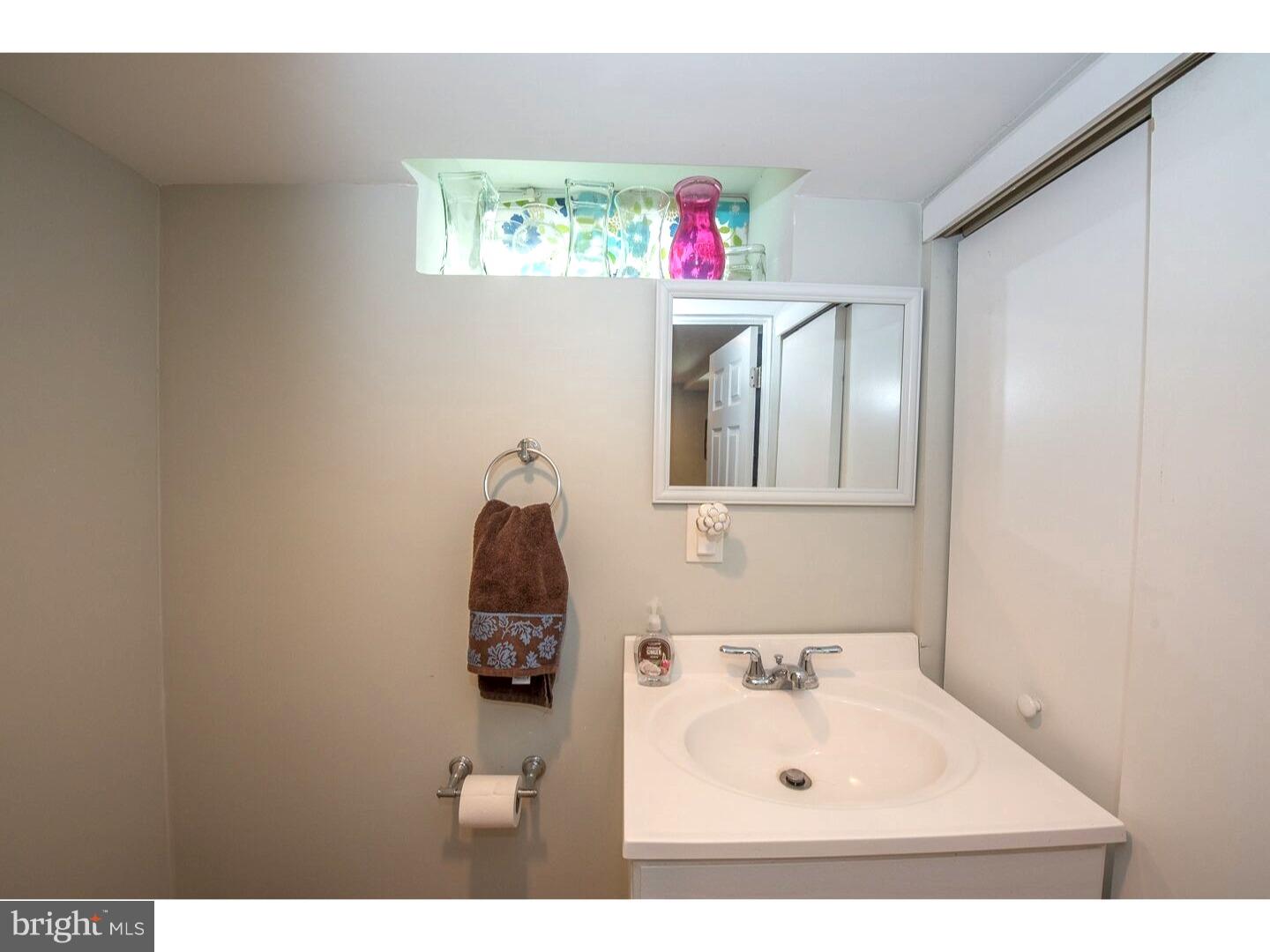 136 Green Valley Road Upper Darby, PA 19082 - Photo 20 of 25 Bathroom