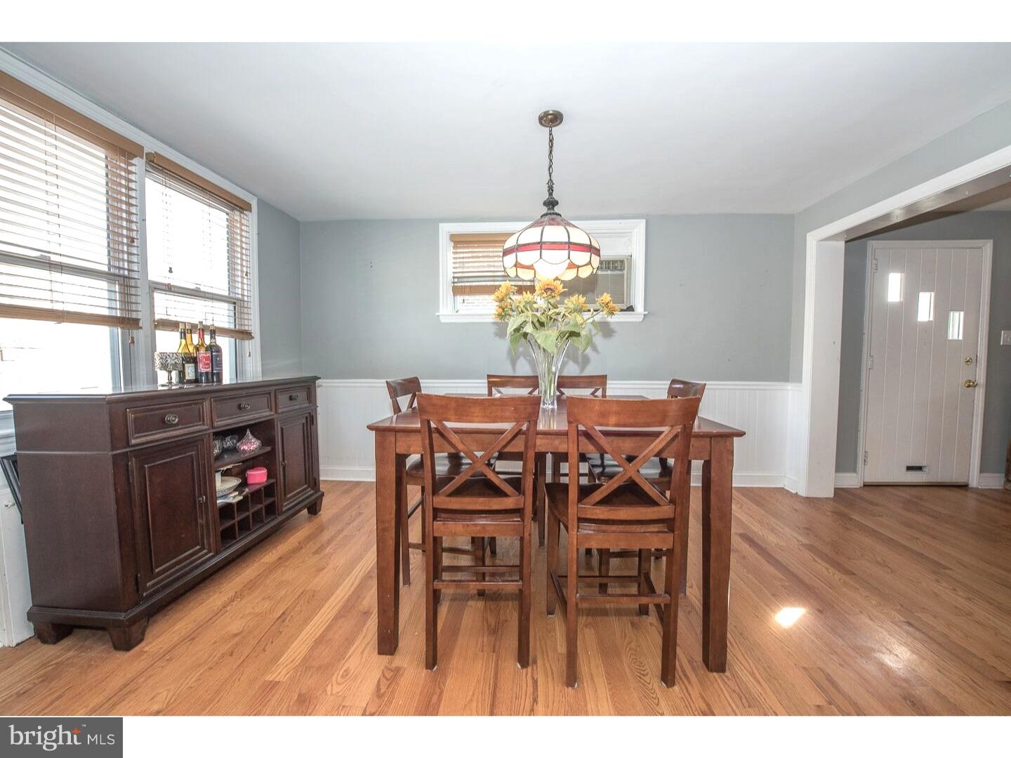 136 Green Valley Road Upper Darby, PA 19082 - Photo 7 of 25 Dining Room