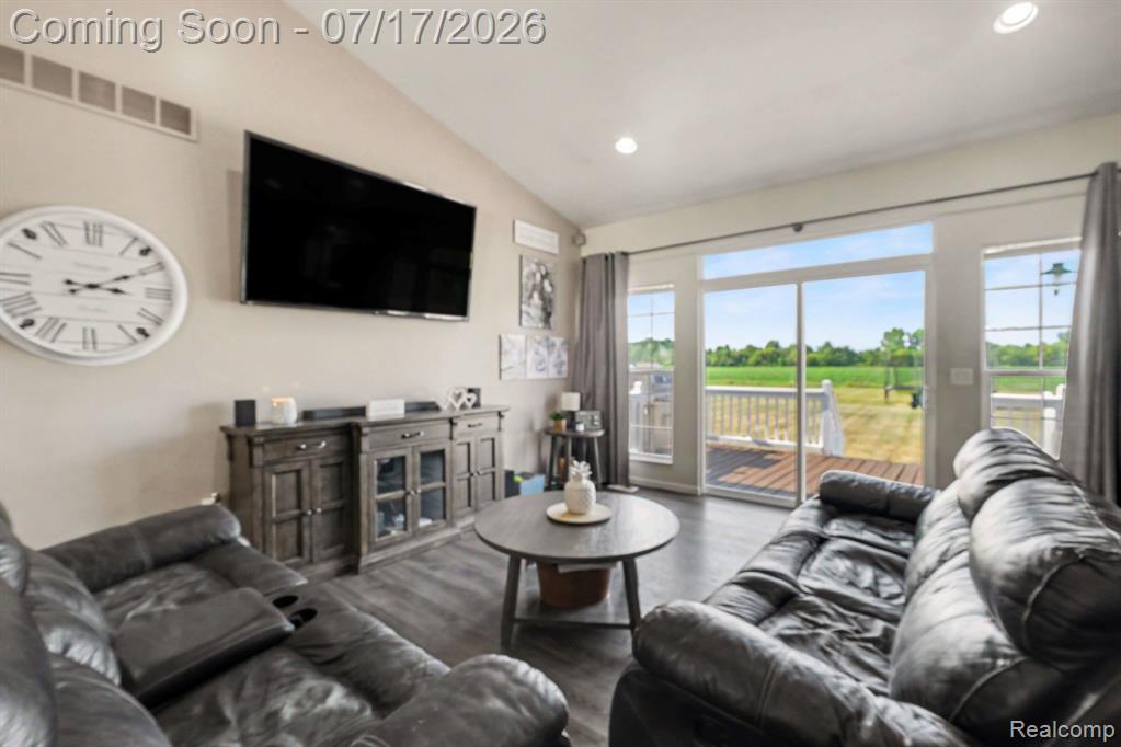 9074 Grand Blanc Road Gaines, MI 48436 - Photo 4 of 26