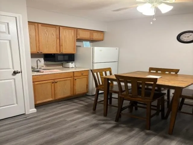 $1,500 | 32 Ashworth Avenue, Unit 325, Hampton, NH 03842