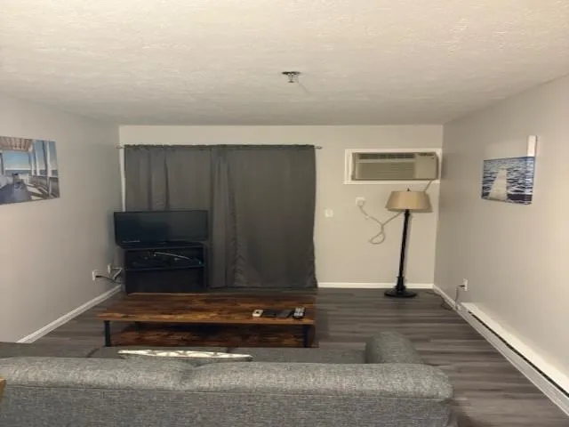 $1,500 | 32 Ashworth Avenue, Unit 325, Hampton, NH 03842