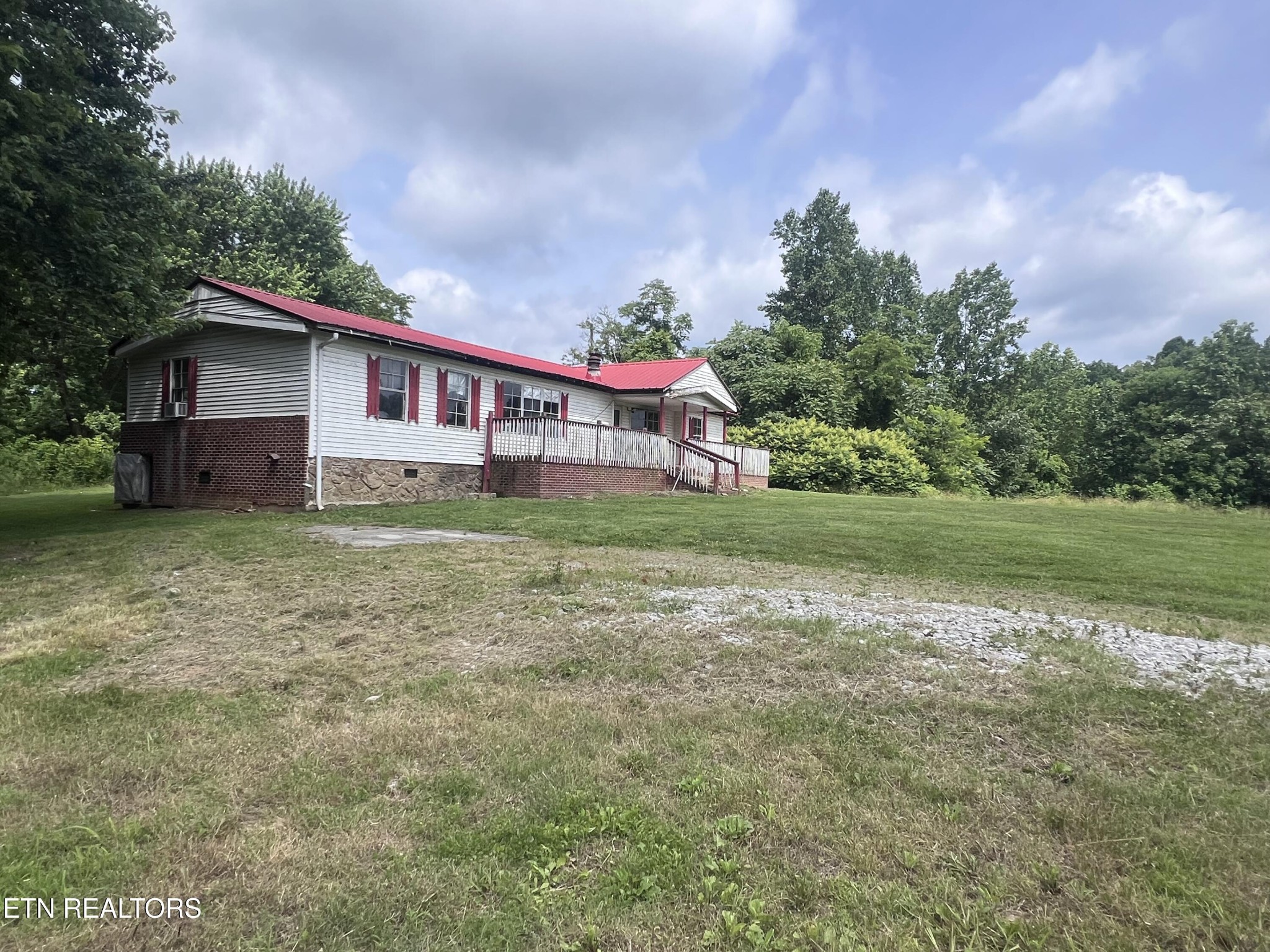 1311 Old Union Road Hilham, TN 38568 - Photo 7 of 58 Gallery Image 7