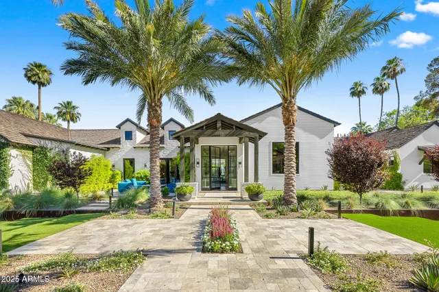 $8,750,000 | 6235 East Montecito Avenue, Scottsdale, AZ 85251