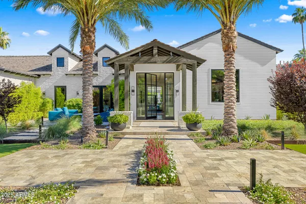 $8,500,000 | 6235 East Montecito Avenue, Scottsdale, AZ 85251