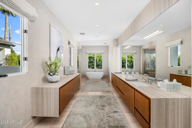 $8,750,000 | 6235 East Montecito Avenue, Scottsdale, AZ 85251