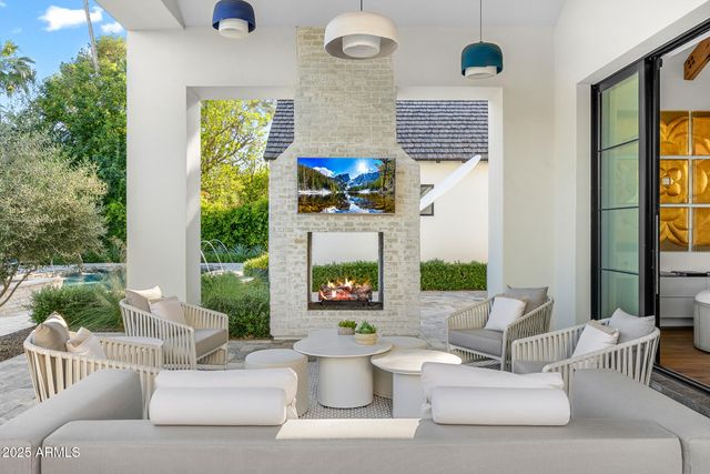 $8,750,000 | 6235 East Montecito Avenue, Scottsdale, AZ 85251