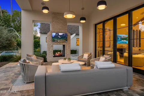 $8,500,000 | 6235 East Montecito Avenue, Scottsdale, AZ 85251