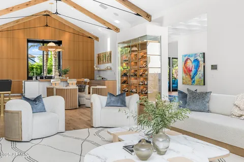 $8,500,000 | 6235 East Montecito Avenue, Scottsdale, AZ 85251