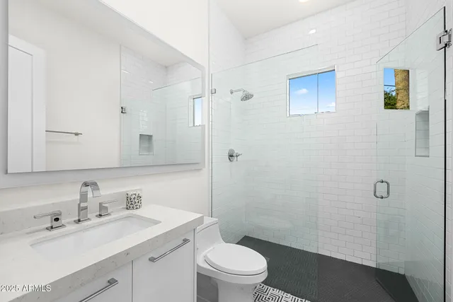 $8,750,000 | 6235 East Montecito Avenue, Scottsdale, AZ 85251