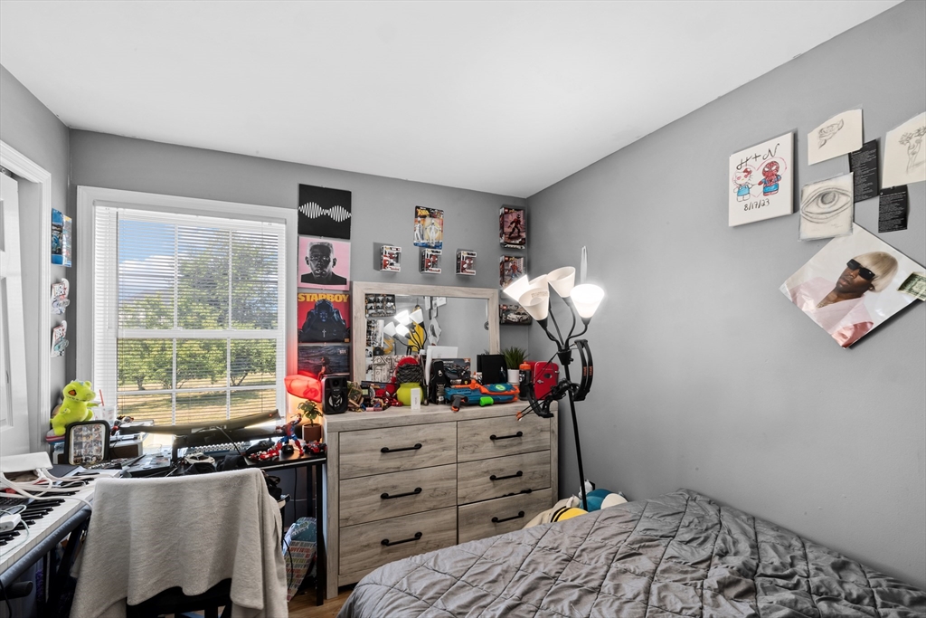 88 Old Fall River Road Swansea, MA 02777 - Photo 14 of 20 Gallery Image 14