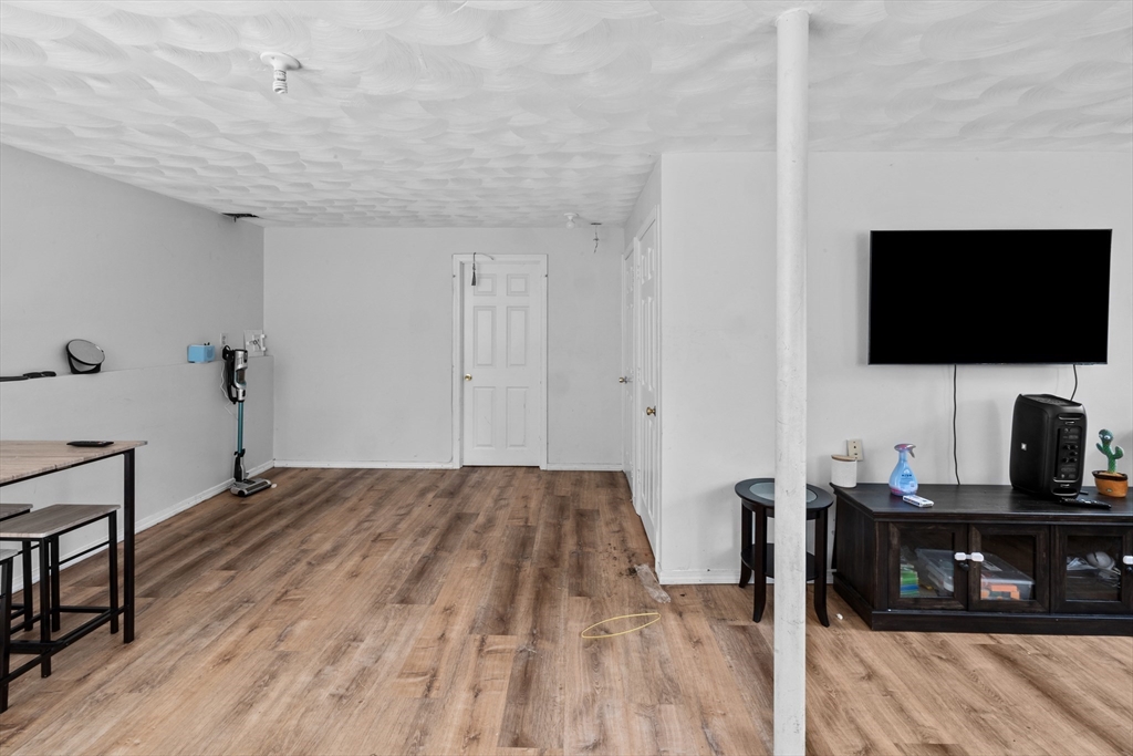 88 Old Fall River Road Swansea, MA 02777 - Photo 20 of 20 Gallery Image 20