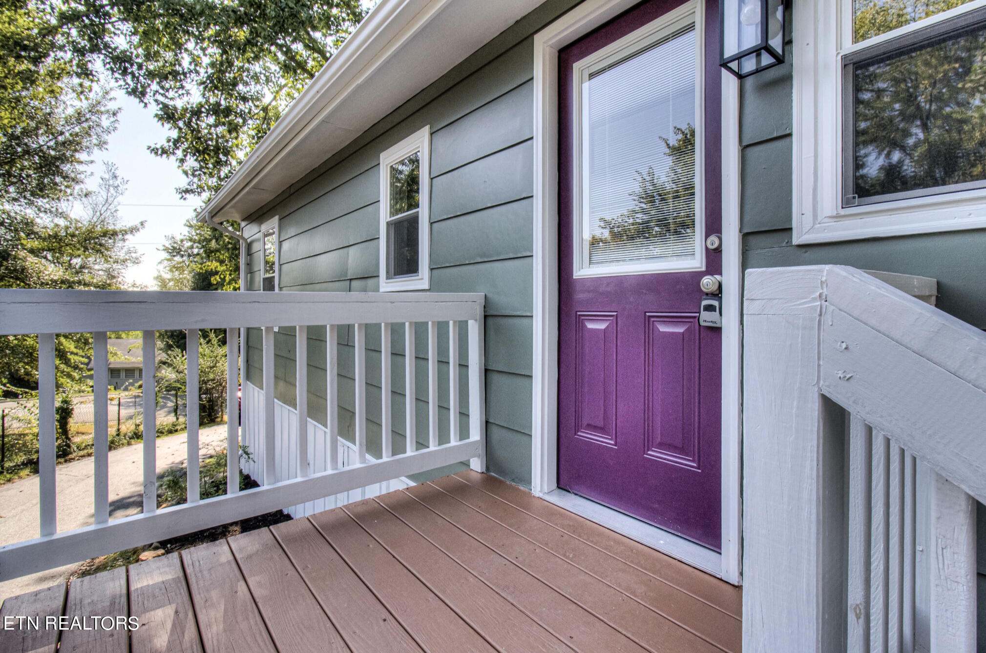 110 Hamilton Circle Oak Ridge, TN 37830 - Photo 2 of 33 IMG_0191