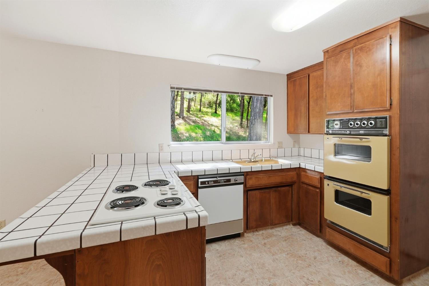 2653 Christian Valley Road Auburn, CA 95602 - Photo 18 of 49