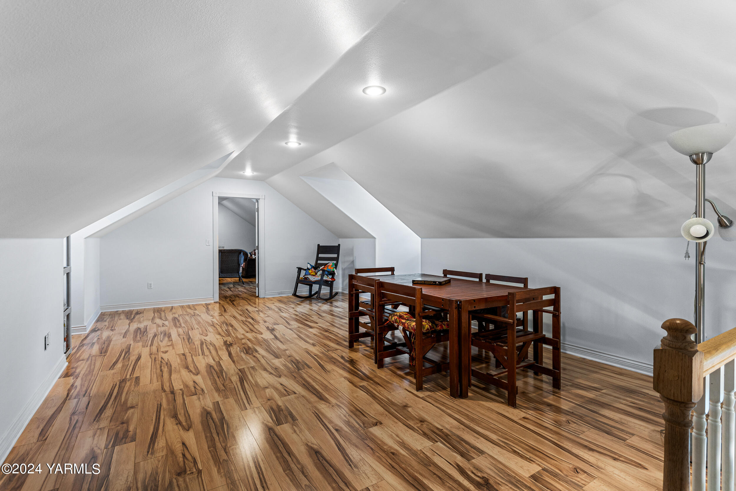 652 South Friedline Road Yakima, WA 98908 - Photo 31 of 38 a view of a room with furniture and wooden floor