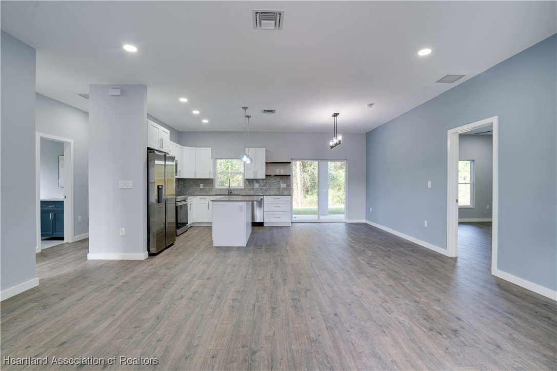 3905 Barbarossa Avenue Sebring, FL 33872 - Photo 17 of 49
