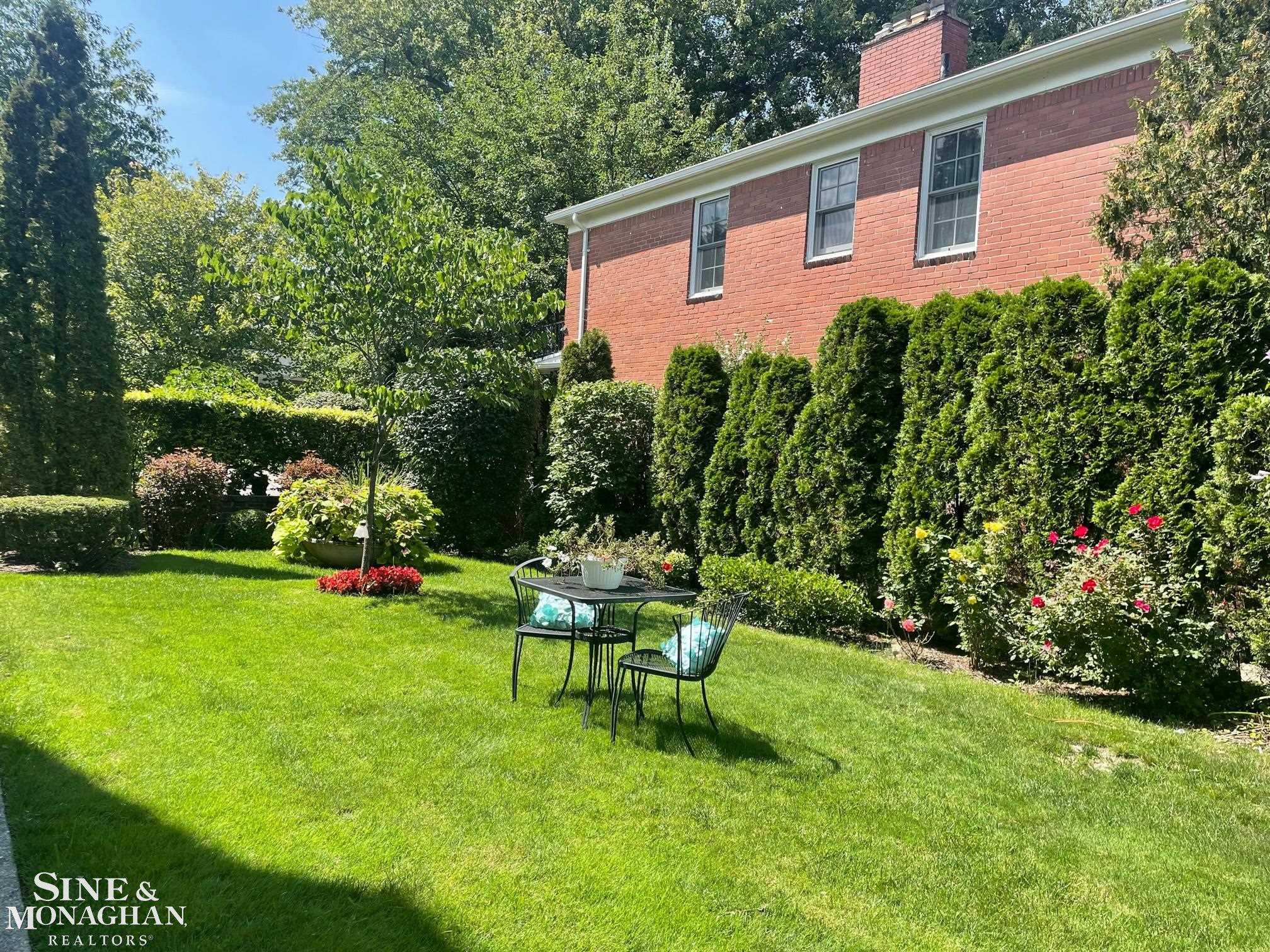 780 Trombley Road Grosse Pointe, MI 48230 - Photo 15 of 40 50220043-91E72D30-CE30-44BD-9E3A-D792F9D6A583.JPG