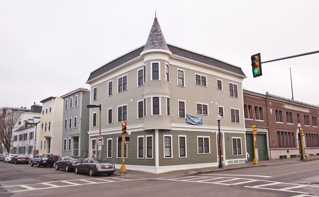 195 West 3rd Street, Unit 4 Boston, MA 02127 - Photo 16 of 16