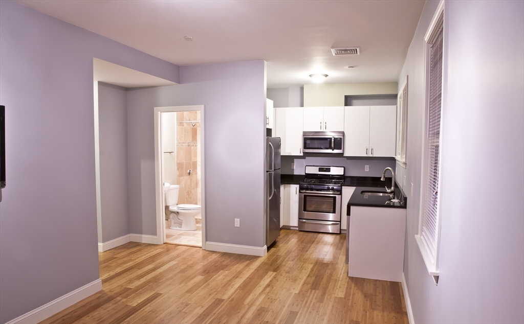 195 West 3rd Street, Unit 4 Boston, MA 02127 - Photo 2 of 16