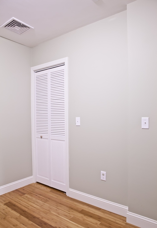 195 West 3rd Street, Unit 4 Boston, MA 02127 - Photo 6 of 16