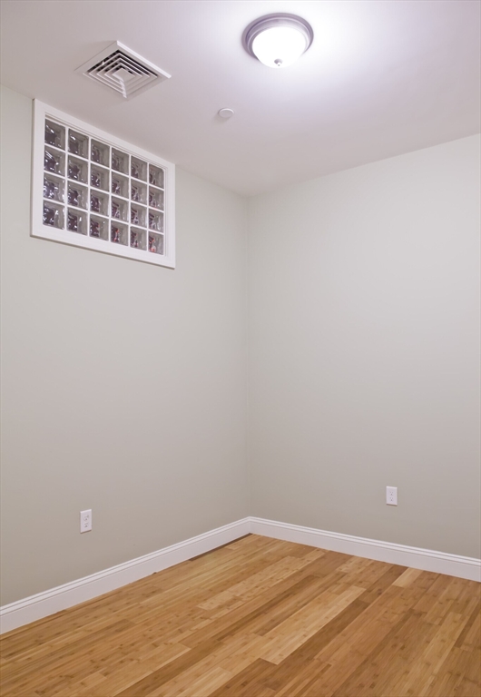 195 West 3rd Street, Unit 4 Boston, MA 02127 - Photo 10 of 16