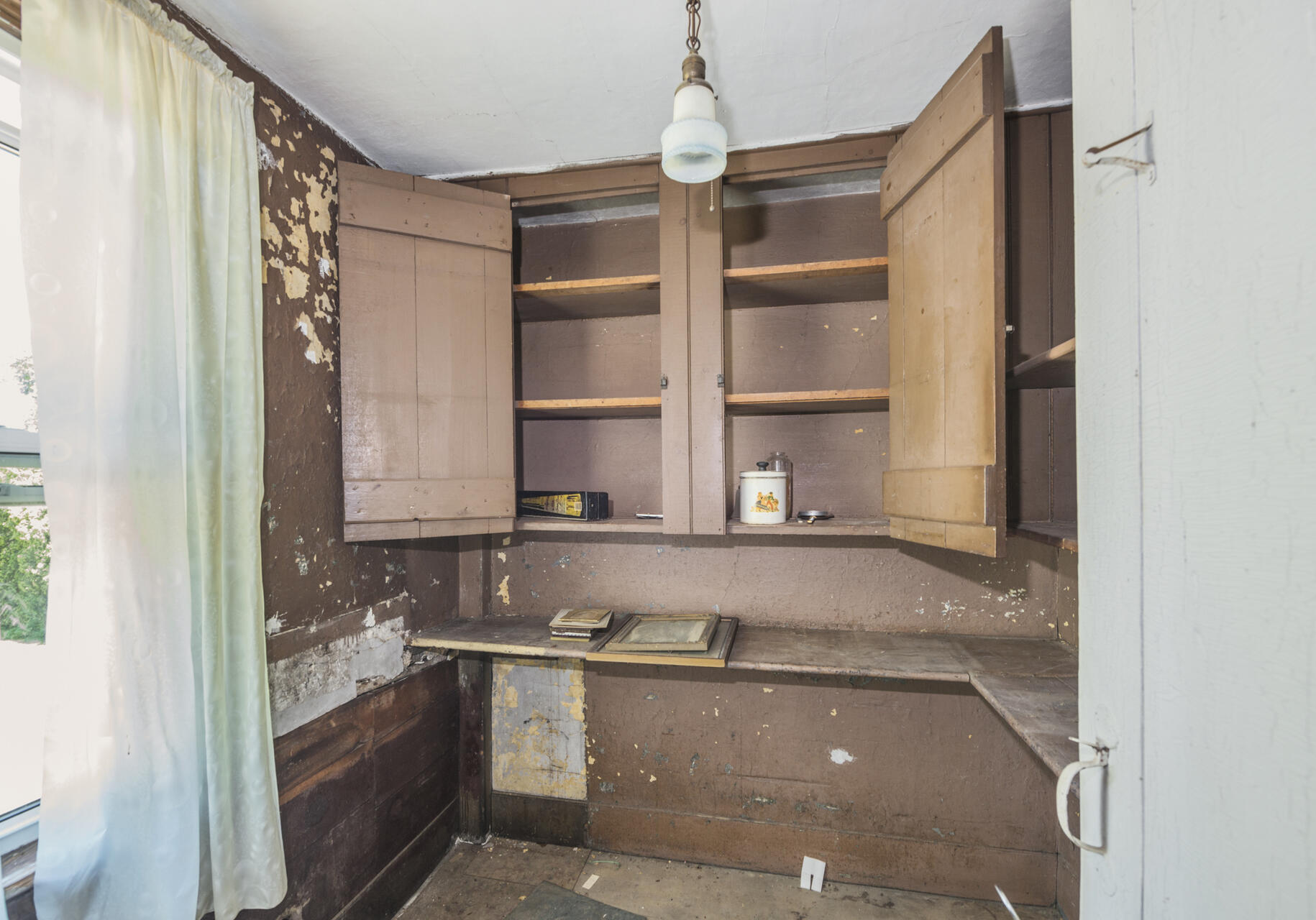 47 Gault Road West Wareham, MA 02576 - Photo 23 of 25 a kitchen with stainless steel appliances a sink and a stove