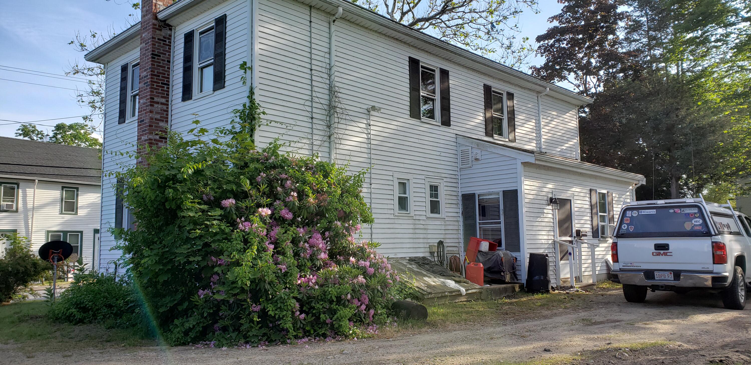 47 Gault Road West Wareham, MA 02576 - Photo 3 of 25 a front view of a house with a garden