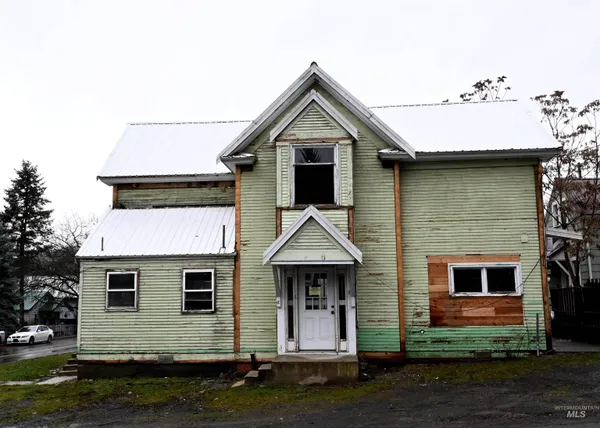 $210,000 | 704 Riverside Avenue, Orofino, ID 83544