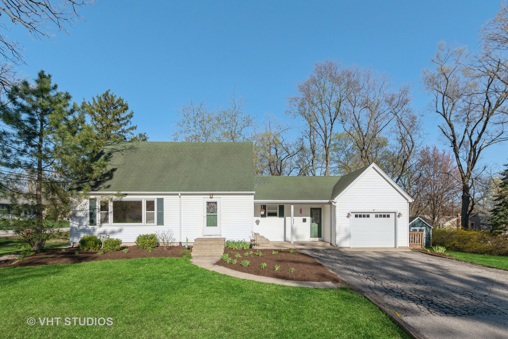 620 Root Street New Lenox, IL 60451 - Photo 1 of 16