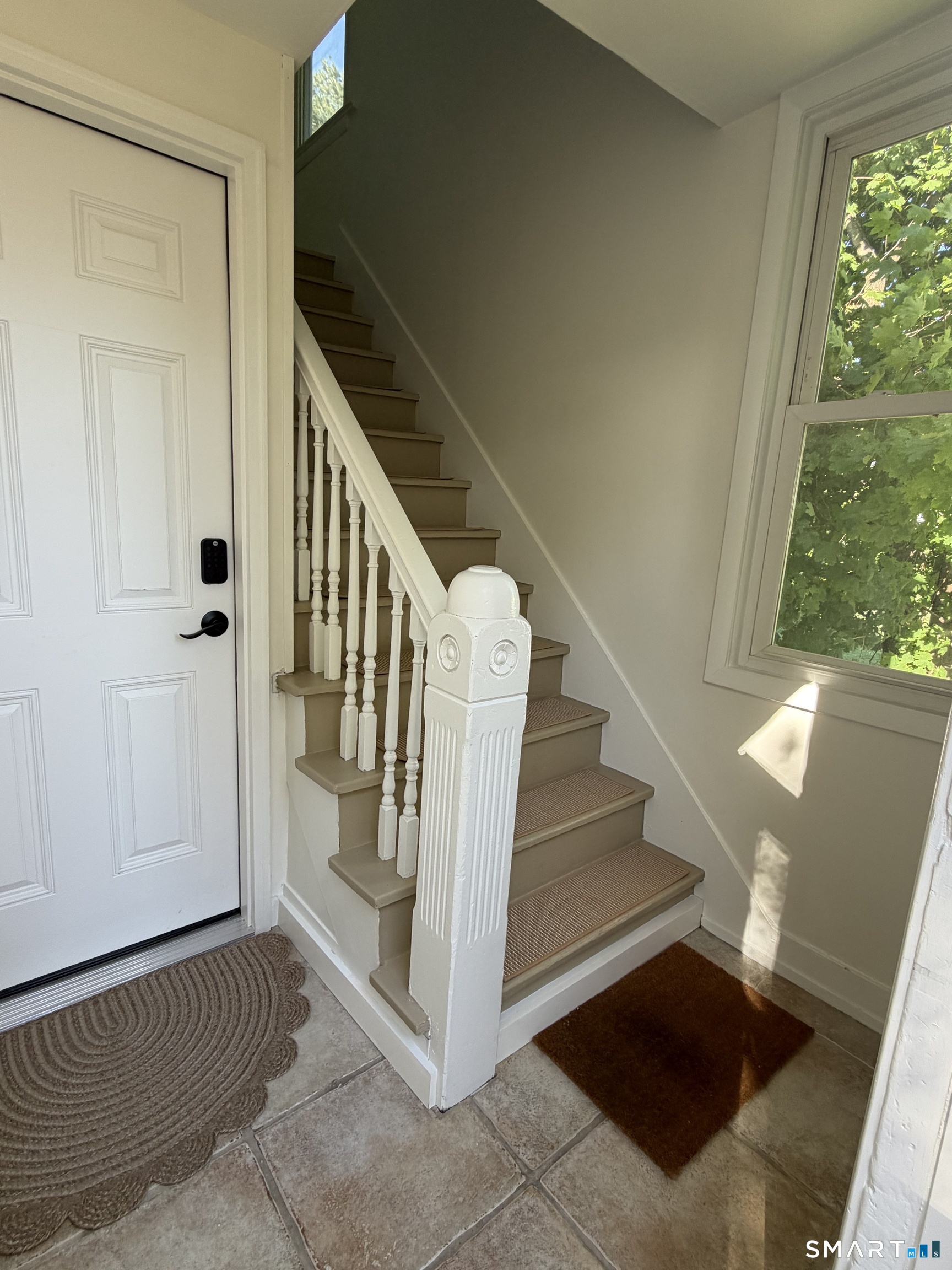 33 MacIntosh Road Norwalk, CT 06851 - Photo 4 of 17